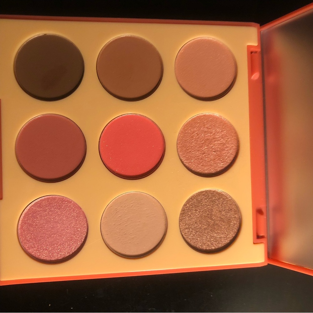 Peach Eye Shadow Bundle- Morphe, Ulta, Colourpop - Picture 3 of 12